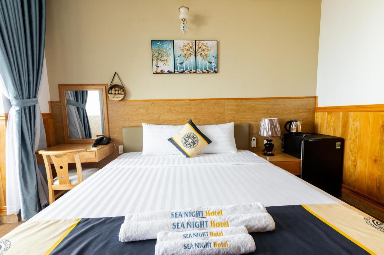 Sea Night Hotel Phan Thiết Extérieur photo